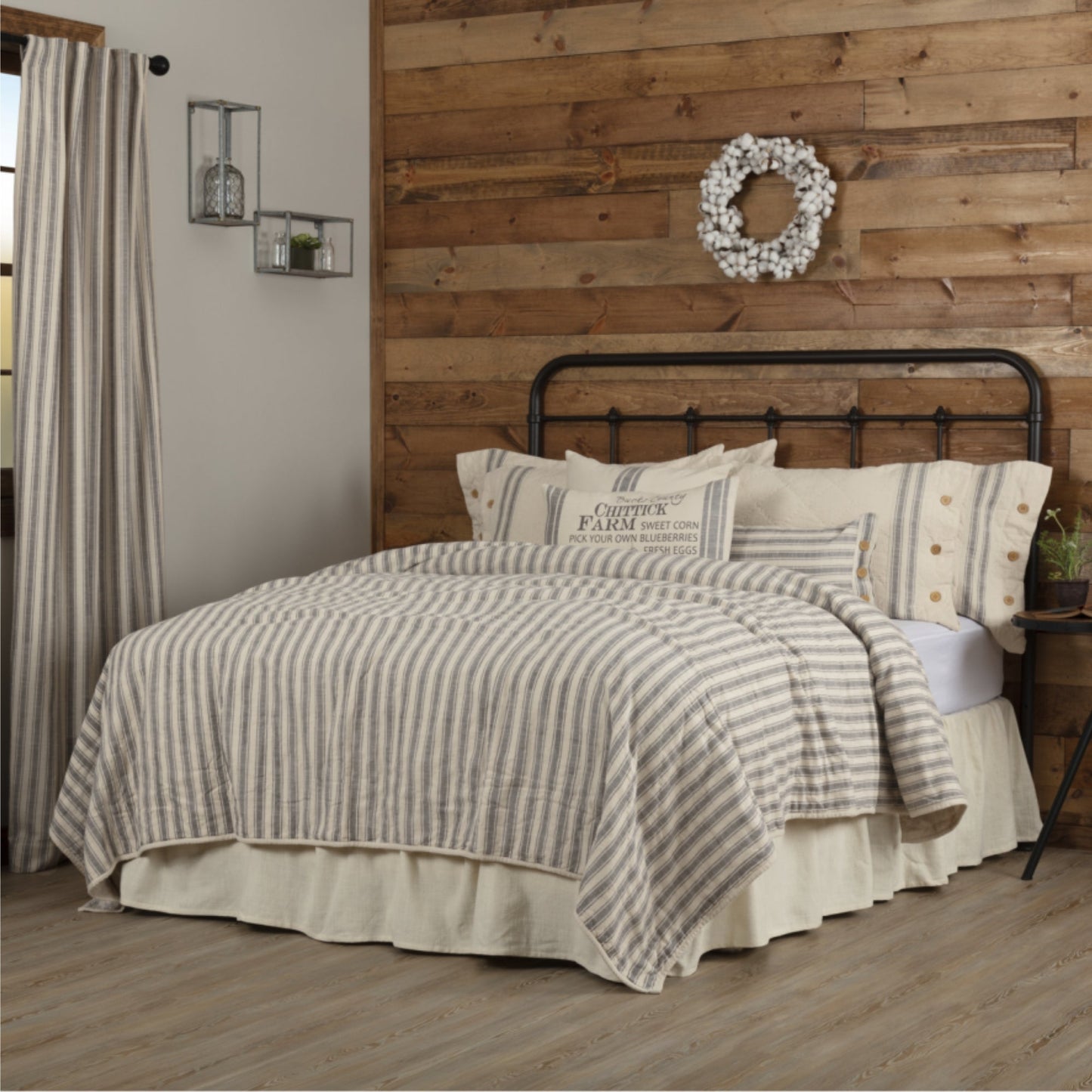 Market Place Gray Luxury King Quilt 105Lx120W