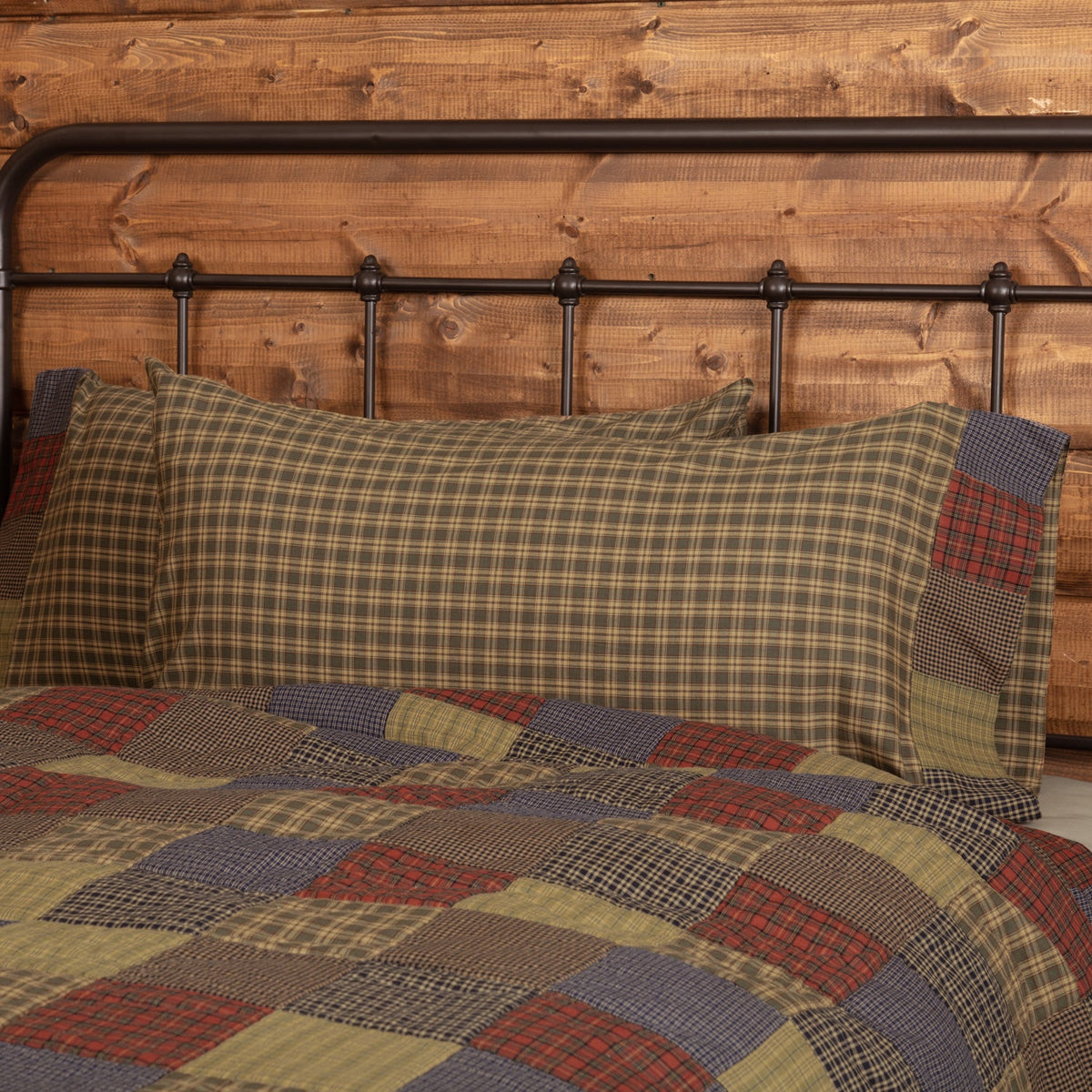 Cedar Ridge King Pillow Case with Block Border Set of 2