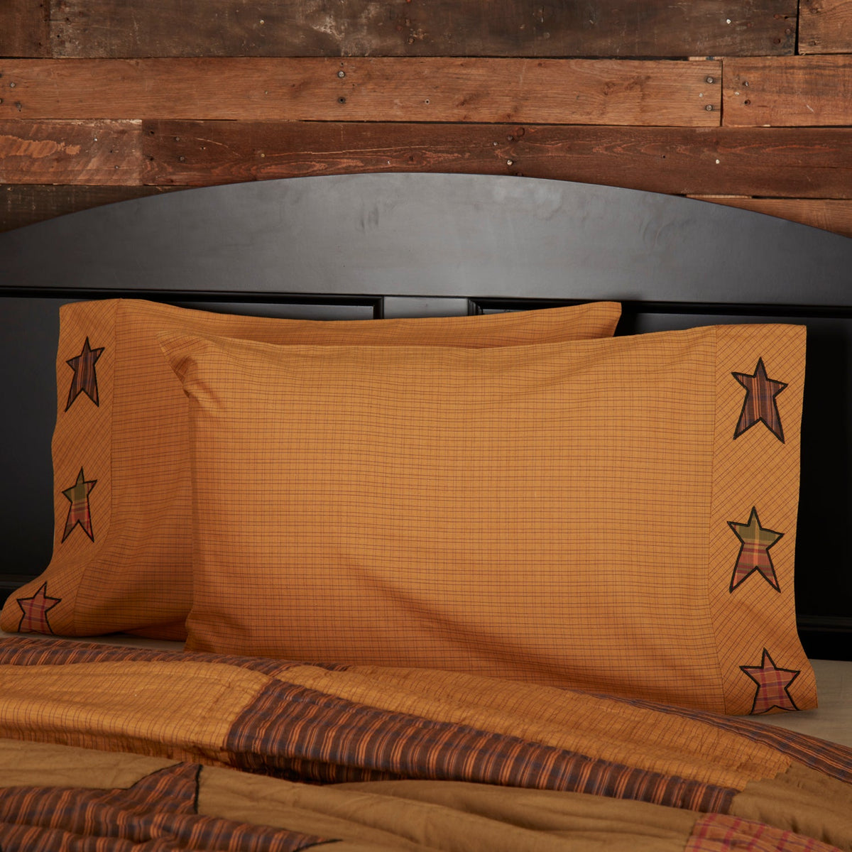Stratton Standard Pillow Case w/Applique Star Set of 2