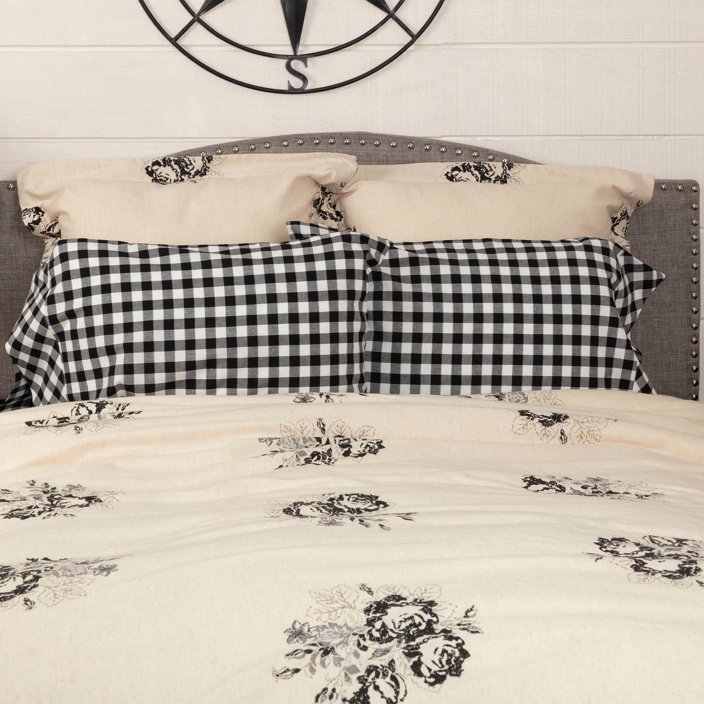 Vintage Check Black Standard Sham Set of 2 27Lx21W+4