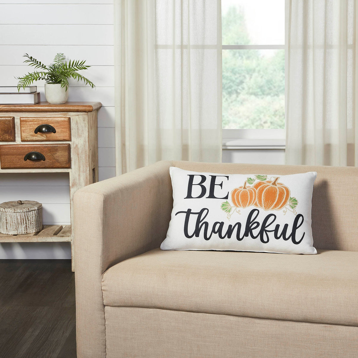 Annie Farmhouse Fall Decor Throw Pillow, Black Check Pumpkin Be Thankful Accent Pillow