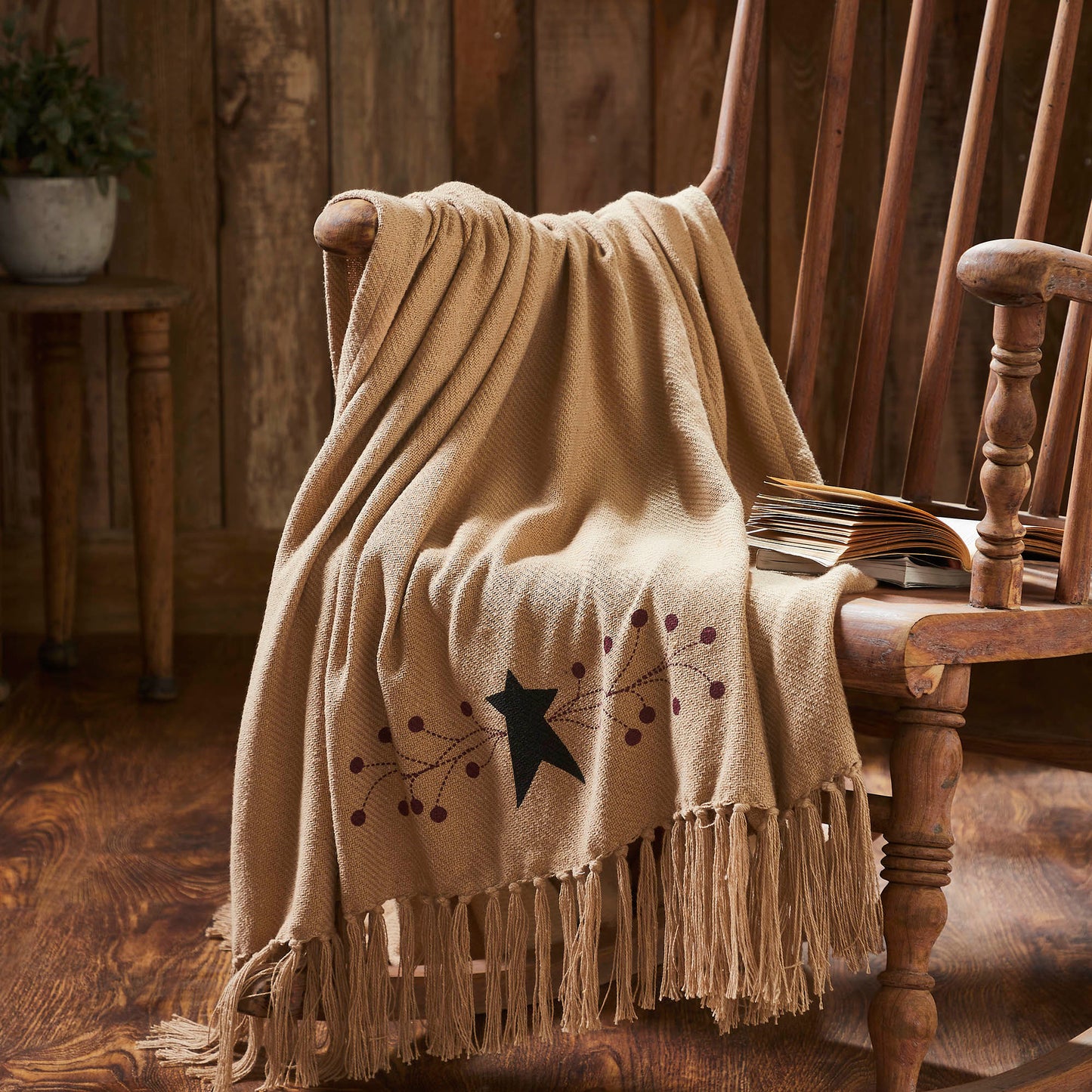 Pip Vinestar Woven Throw