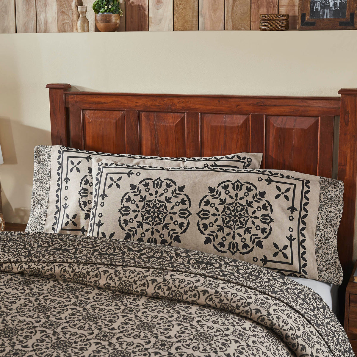 Custom House Black Tan Jacquard King Pillow Case Set of 2 +4