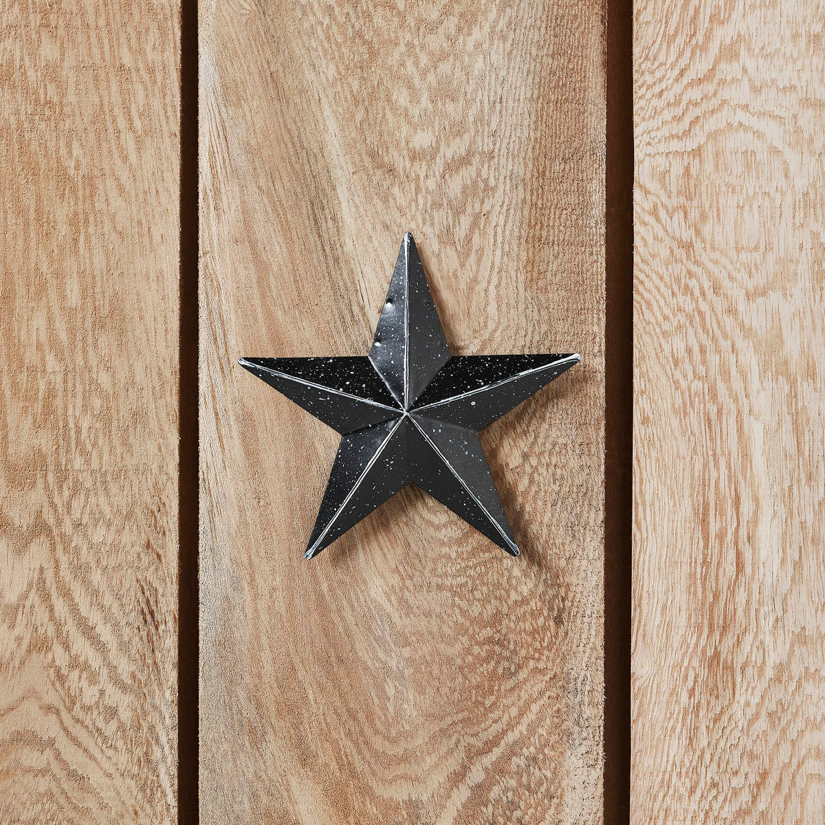 Metal Star Speckled Black Distressed 4x4