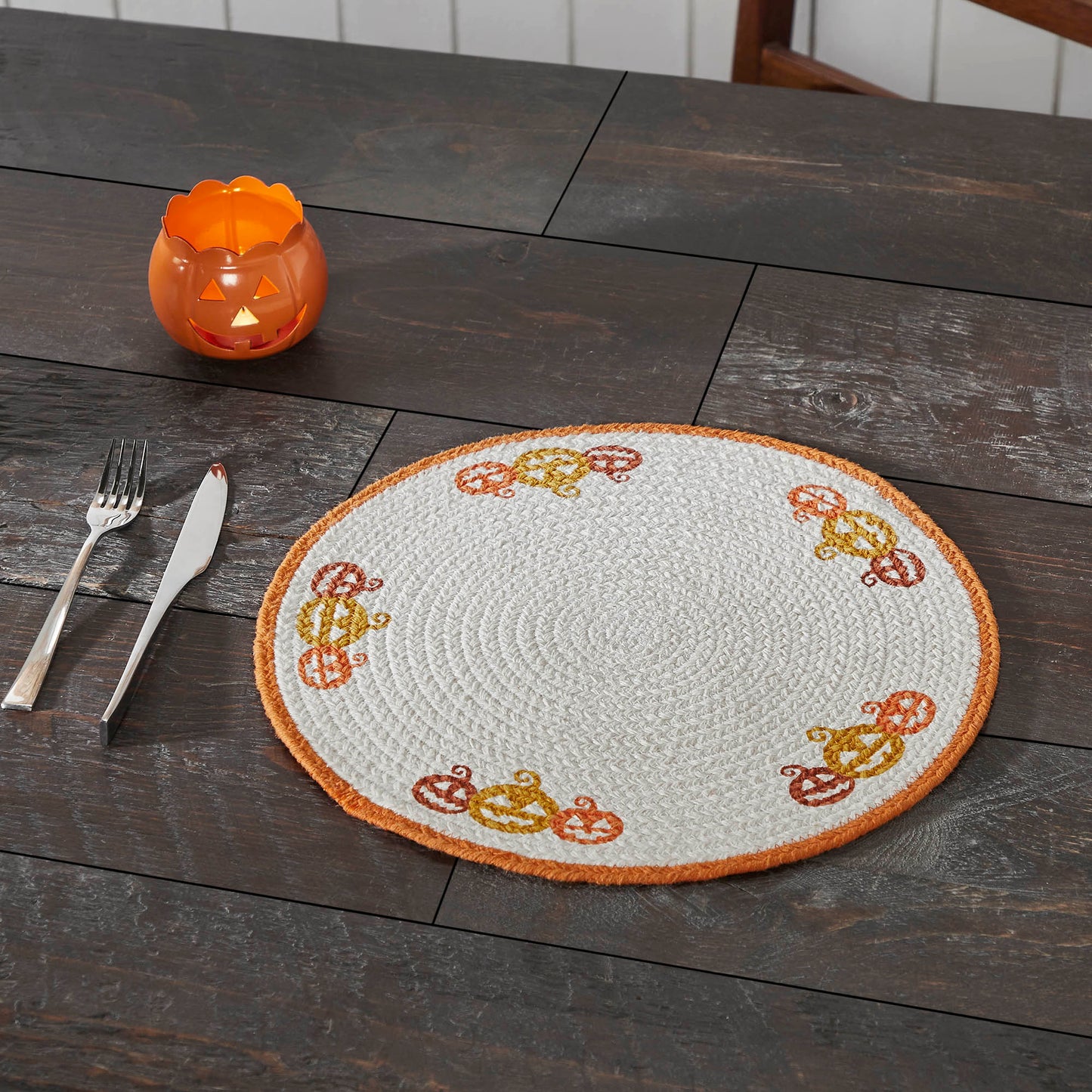Rustic Farmhouse Halloween Round Placemat Stencil Fabric Table Mat with Autumn Pumpkin Design for Fall Decor