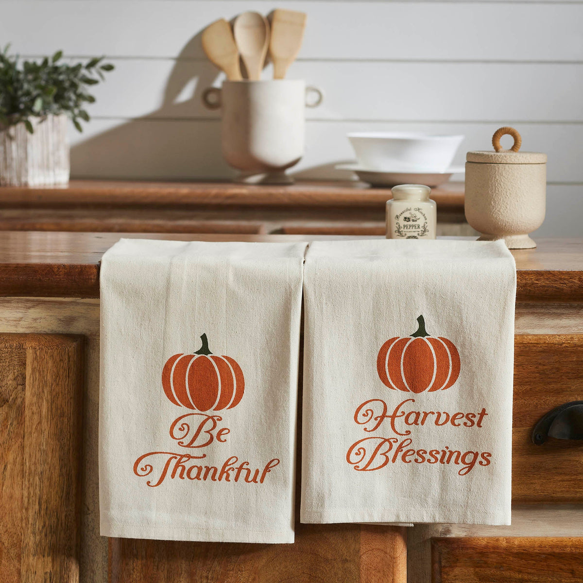 Harvest Blessings Cotton Farmhouse Pumpkin Tea Towel Set of 2, Autumn Fall Kitchen & Dish Drying Towels