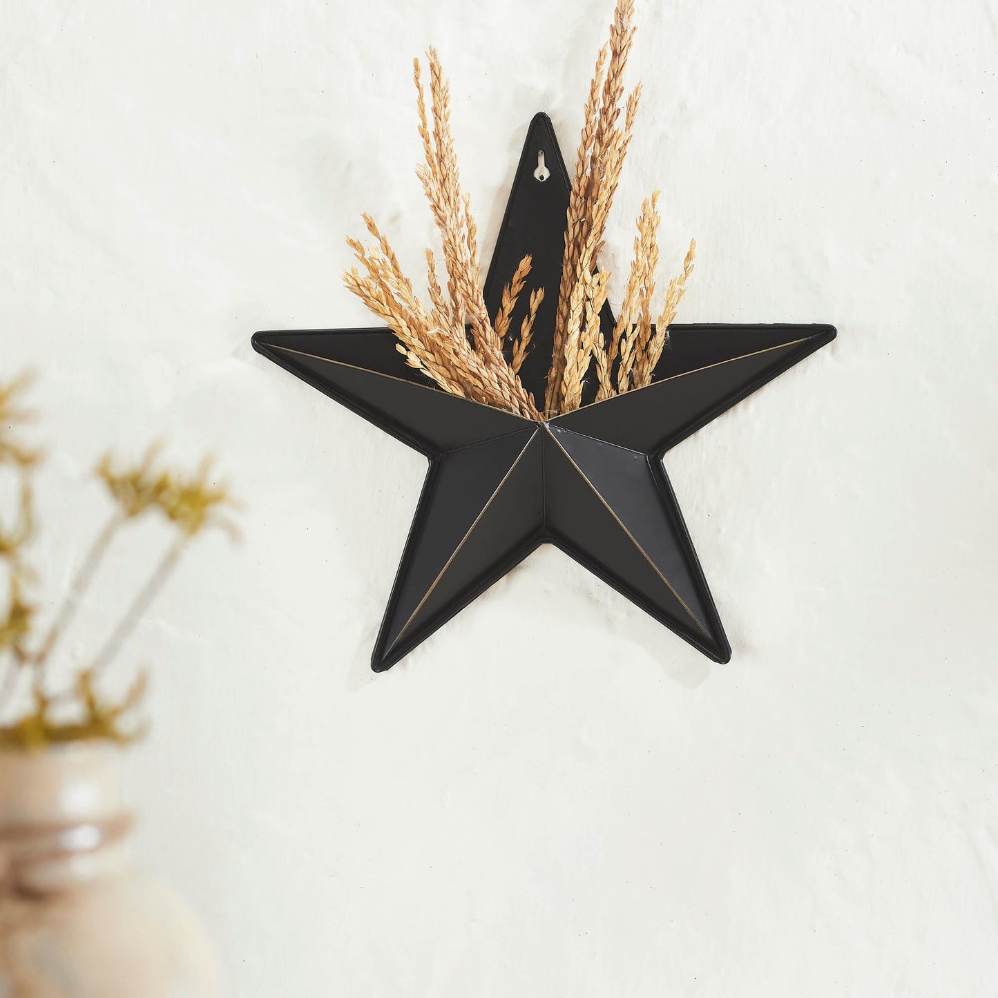 Metal Star w/ Pocket Black Distressed