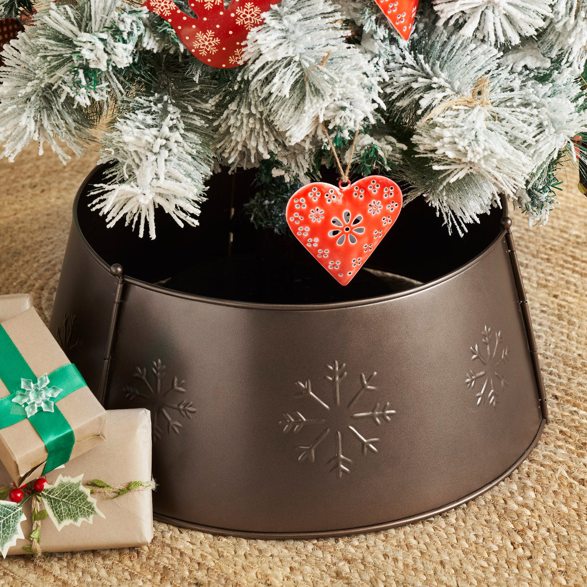 Stamped Snowflake Metal Tree Collar Bronze