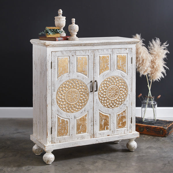 Laurelin Accent Chest