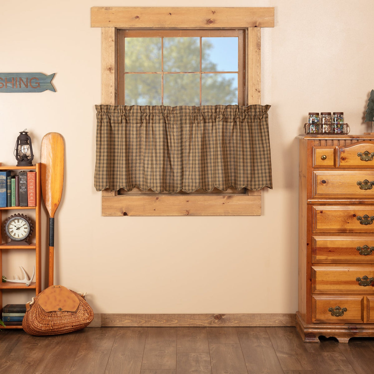 Cedar Ridge Tier Scalloped Set of 2 24x36