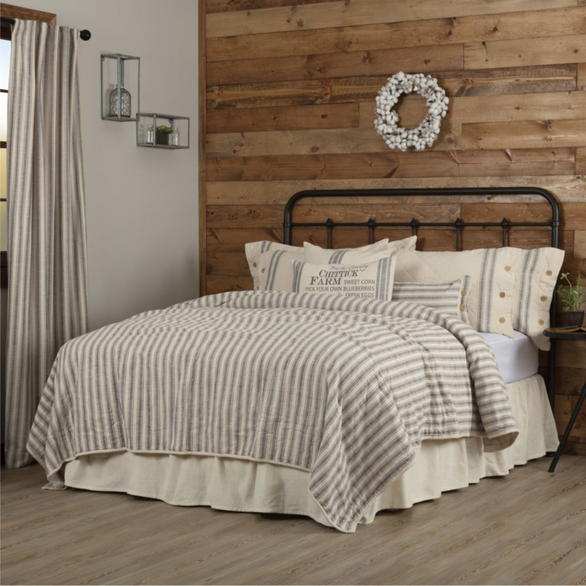 Market Place Gray California King Quilt 103Lx103W