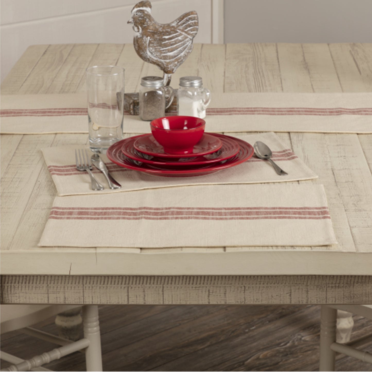 Market Place Red Placemat Set of 4 18Lx12W