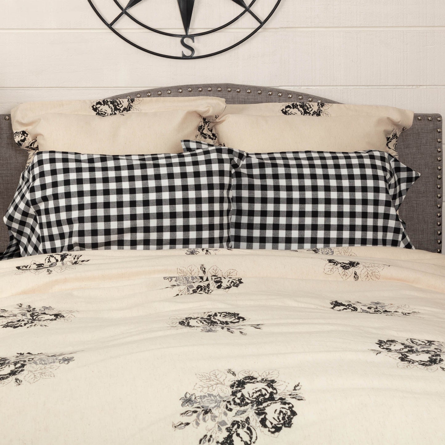 Vintage Check Black Standard Sham Set of 2 +4