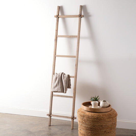 Rustic Blanket Ladder