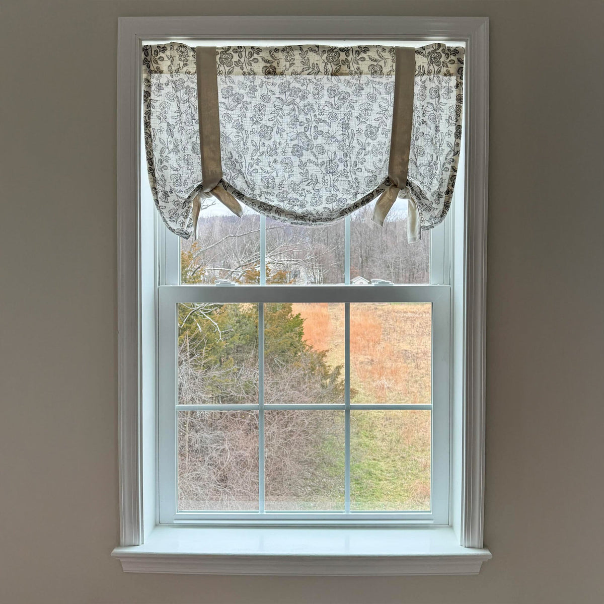 Gray Gables Floral Roman Valance 24Lx40W