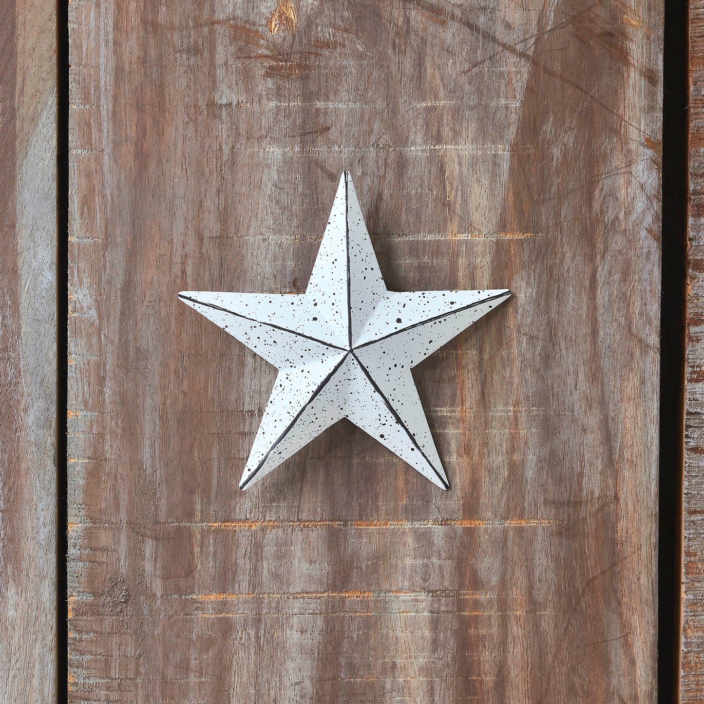 Metal Star Speckled White Distressed 4x4