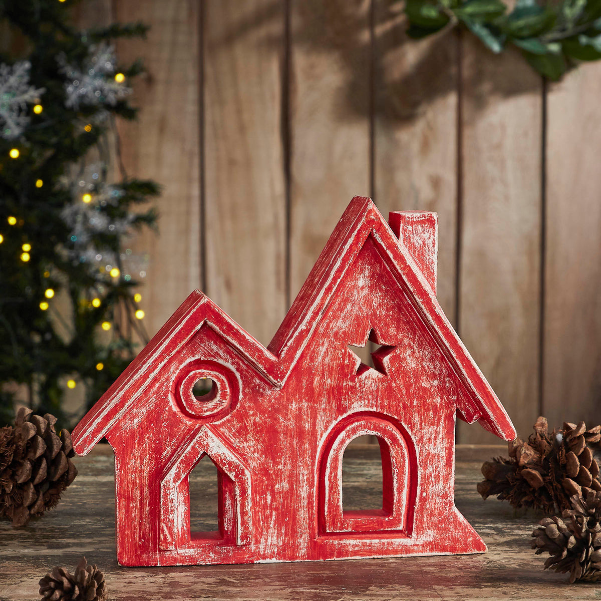 Village Twin House Red w/ Star Wooden Figurine