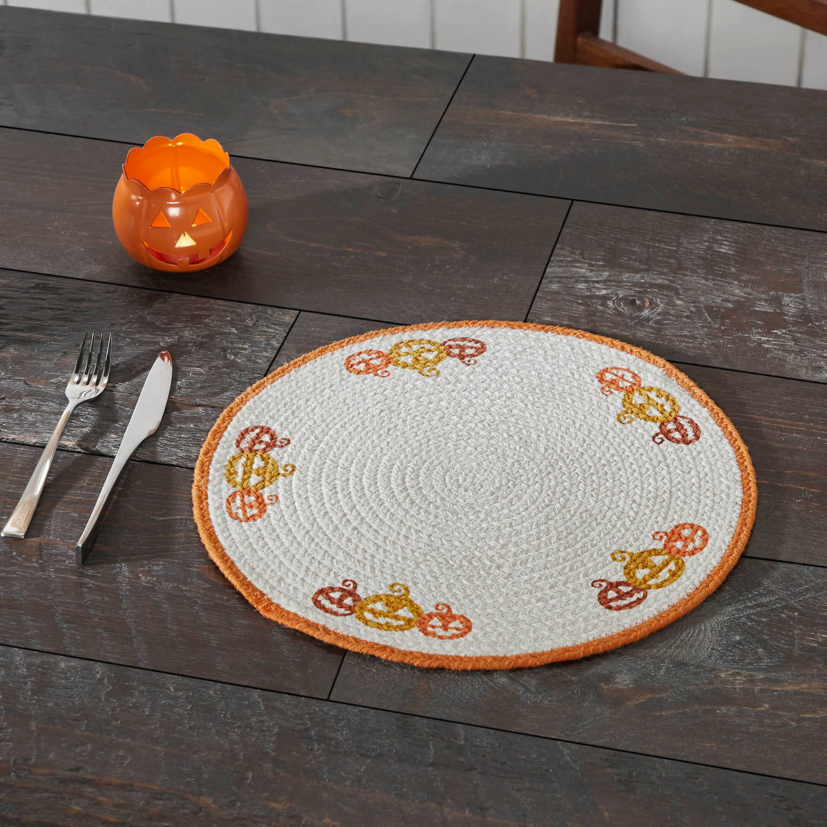 Rustic Farmhouse Halloween Round Placemat Stencil Fabric Table Mat with Autumn Pumpkin Design for Fall Decor